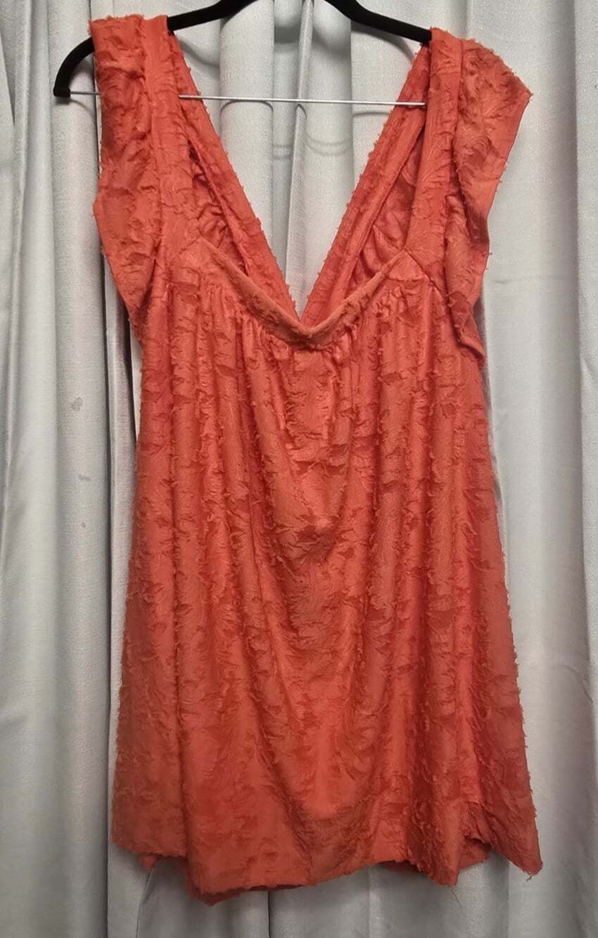 NWT Lauren Conrad Woman's Plus 3X Textured Ruffled Sleeve Tank Top Spanish Colal